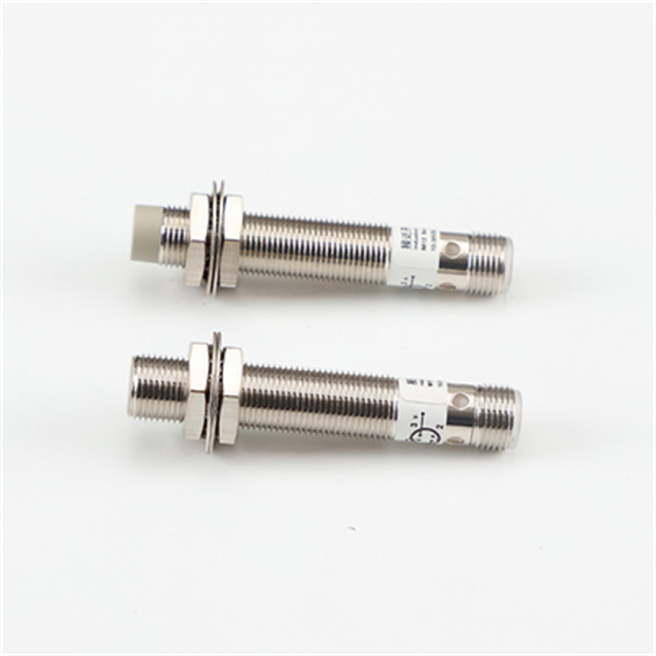 3 Wire Inductive Sensor M12 24VDC Brass Cylindrical With M12 Plug Type