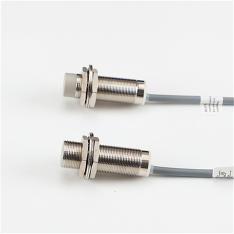 M18 DC 3 Wire 24V Inductive Sensor Analog Output With 4-20mA Current ...