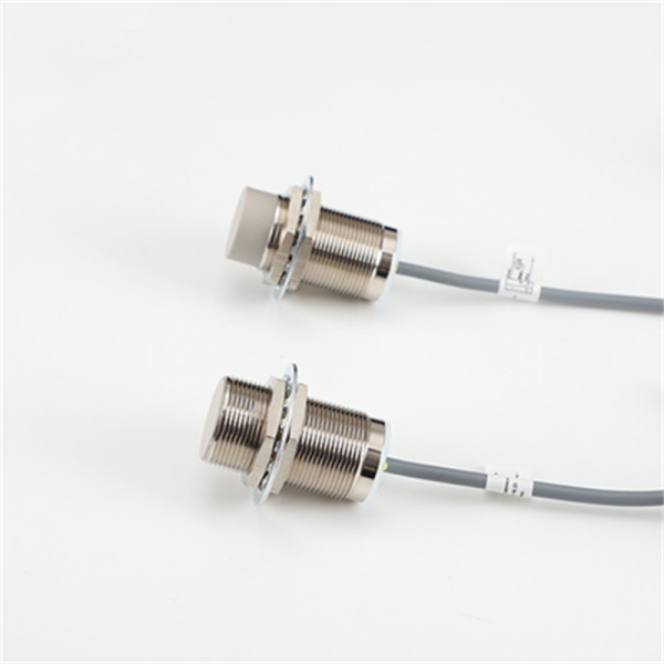 M30 Analog Inductive Proximity Sensor DC 3 Wire With 4-20mA Current Output With Cable Type
