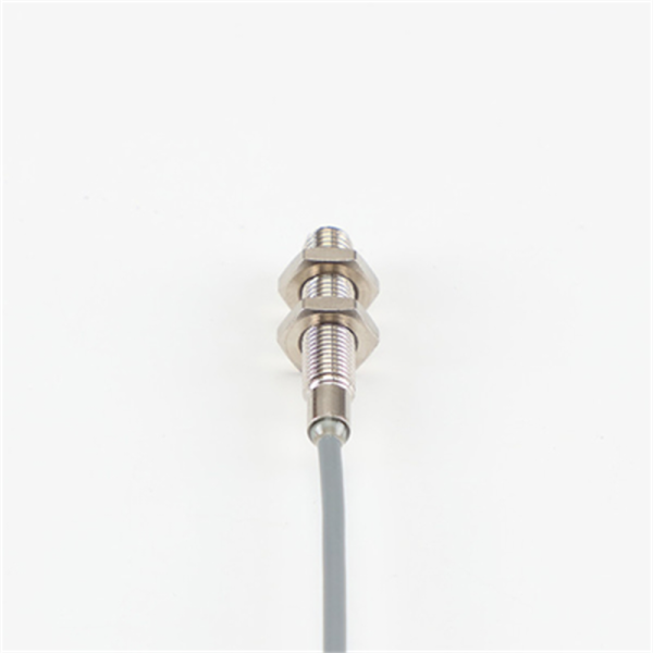 M6 Cylindrical Inductive Proximity Sensor Flush 1.5mm Long Distance For Position Function