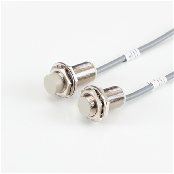Metal Cylindrical Inductive Proximity Sensor DC 3 Wire M18 Shorter Body For Metal Detection
