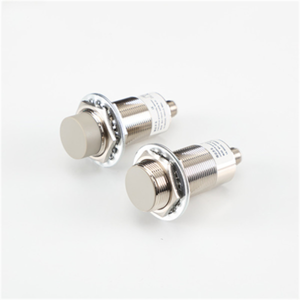 Wireless DC Metal Tube Long Distance Cylindrical Inductive Proximity Sensor M30